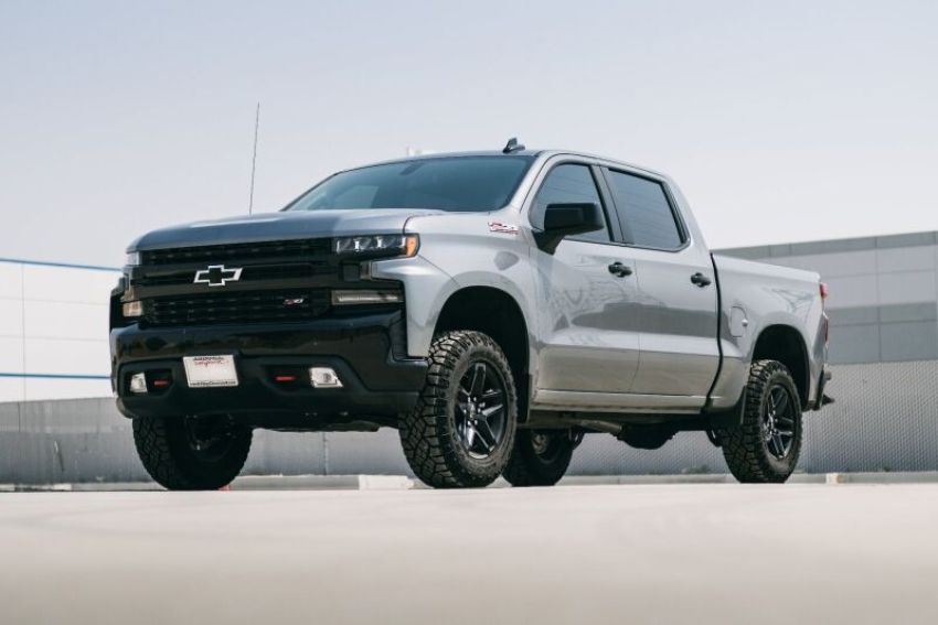 Cognito 110-90767 19-24 Chevy/GMC Silverado/Sierra 1500 4WD 1in Standard Leveling Kit