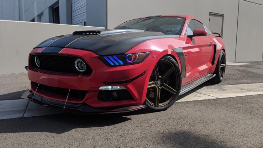 Oracle Lighting 1335-332 Dynamic ColorSHIFT(r) DRL Upgrade Kit with Halo Kit & Sequential Turn Signals