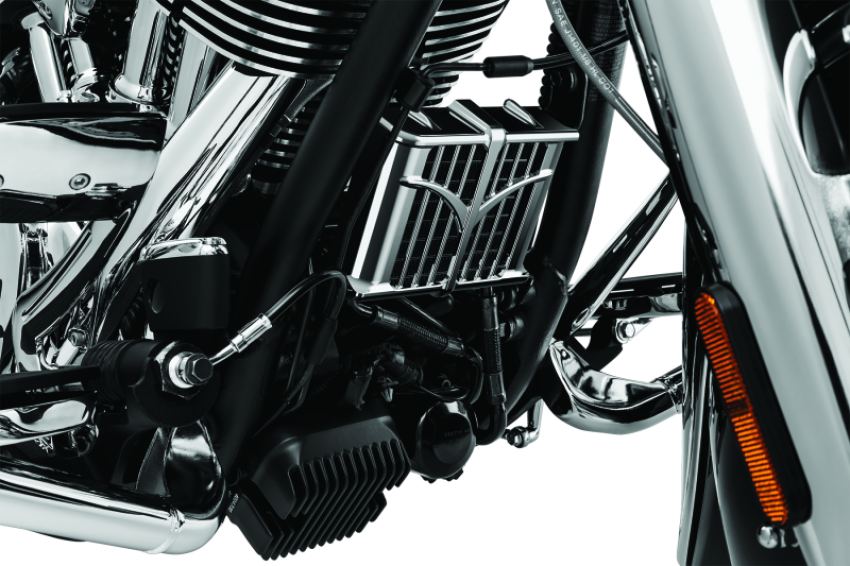 Kuryakyn 5640 Oil Cooler Cover 14-23 Indian Models Chrome
