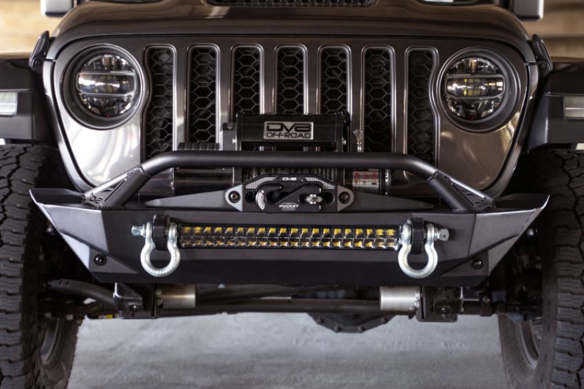 DV8 Offroad FBJL-11 07-23 Jeep Wrangler JK/JL & Gladiator JT FS-1 Series Stubby Front Bumper