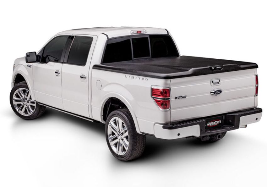 Undercover UC1258 22-23 Chevy Silverado 5.9 ft Elite Bed Cover w/ Multi Flex TG