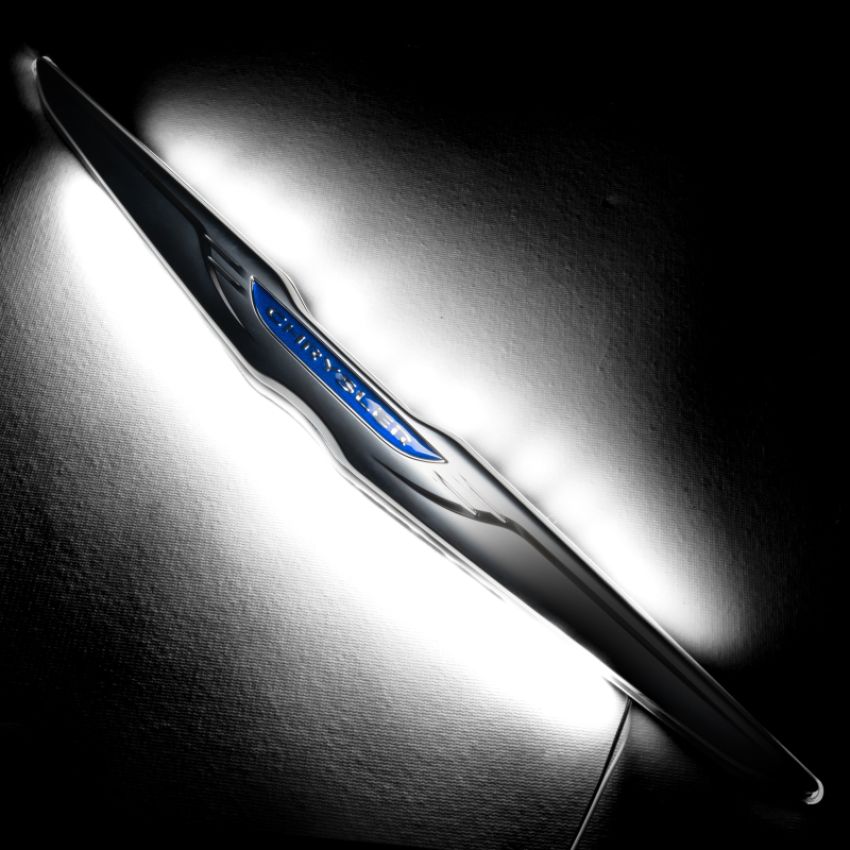 Oracle Lighting 3019-001 White Illuminated LED Sleek Wing, Single Intensity