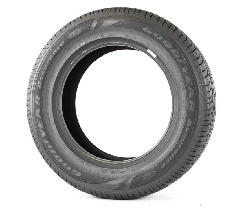 GOODYEAR Assurance Tripletred 225/60R16 All-Season