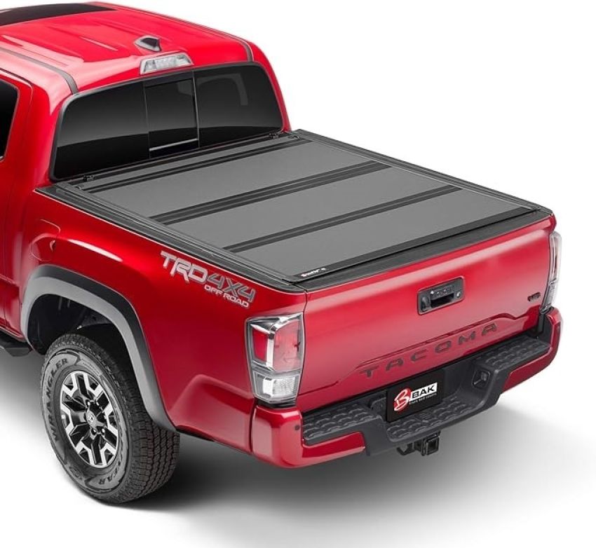 BAK 448446 2024 Toyota Tacoma 5ft Bed Flip MX4 Bed Cover