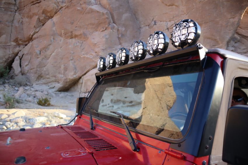 KC HiLiTES 97060 97-06 Jeep TJ 50in. Overhead Xross Bar Kit w/(6) SlimLite LED Lights - Black