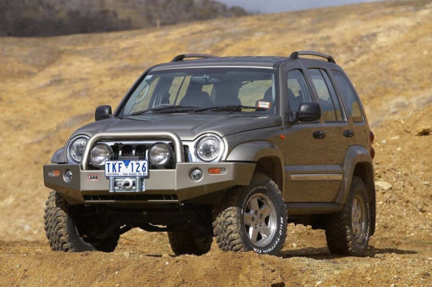 ARB 3450190 Combar 05-08 Jeep Liberty KJ