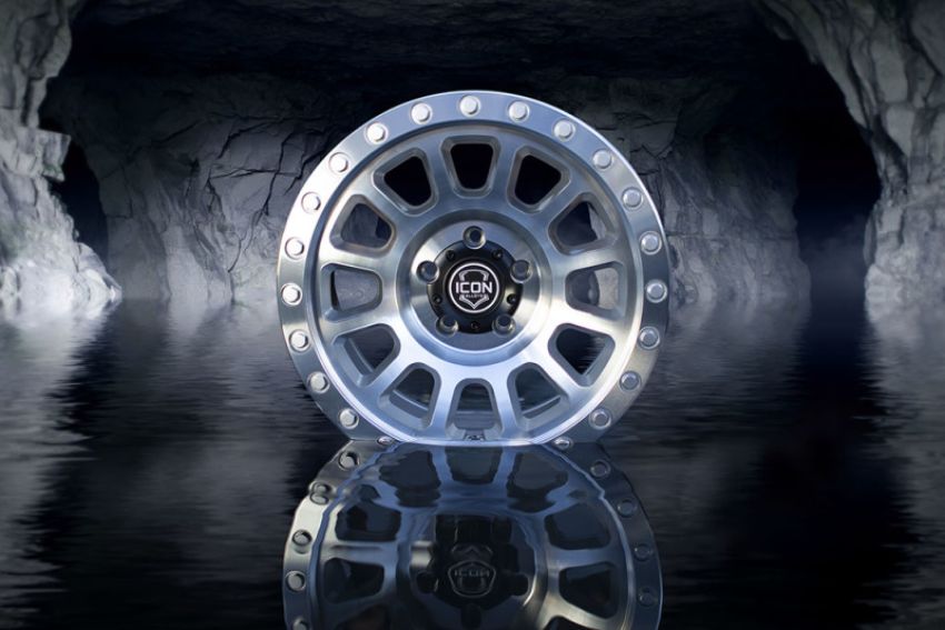 ICON 8017856547SM Hulse 17 X 8.5 5 X 4.5 0mm Offset 4.75in BS Silver Machined