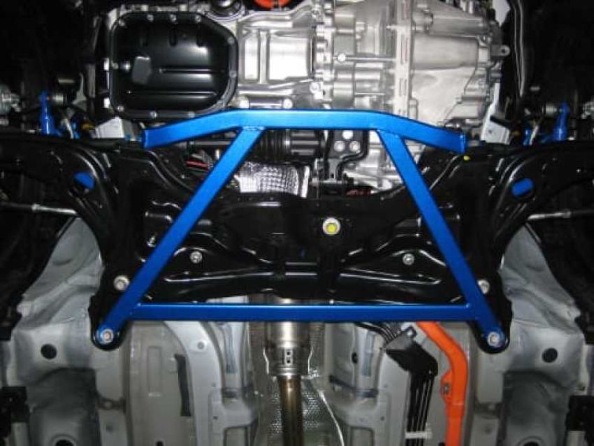 Cusco 949 477 A Lower Arm Bar Ver II 4 pts Toyota Prius C Aqua