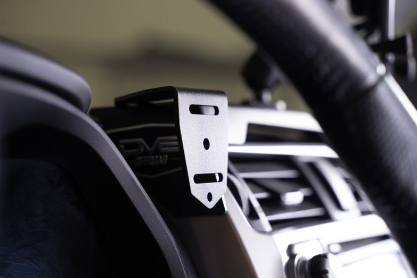 DV8 Offroad DMT3-01 Dash Mount