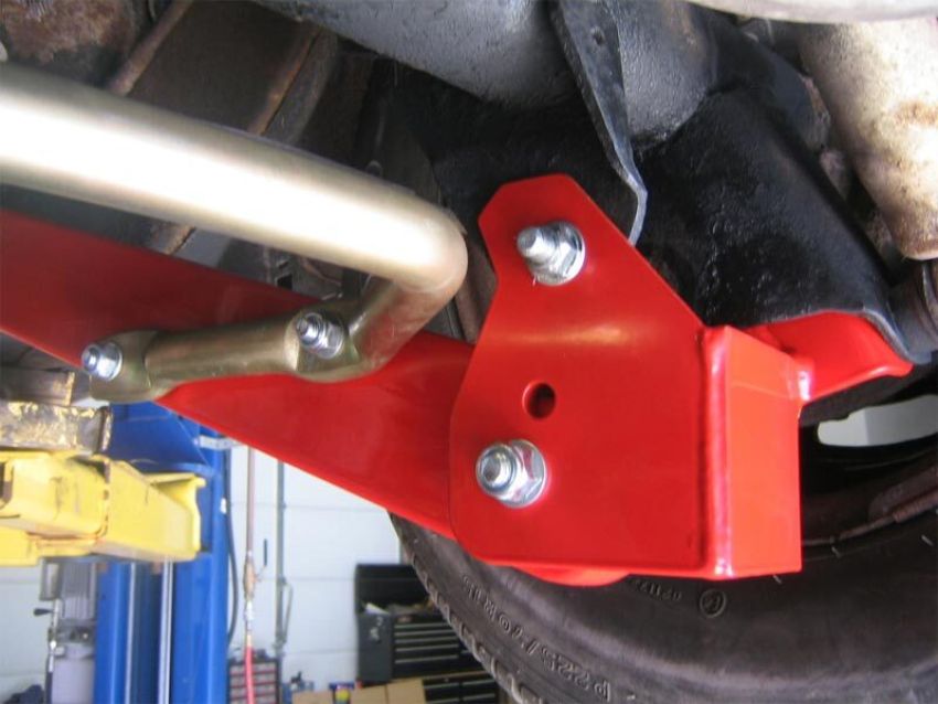 UMI Performance 4022-B 64-72 GM A-Body Rear Lift Bars-Bolt-In