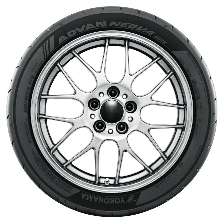 YOKOHAMA Advan Neova AD09 305/30R21