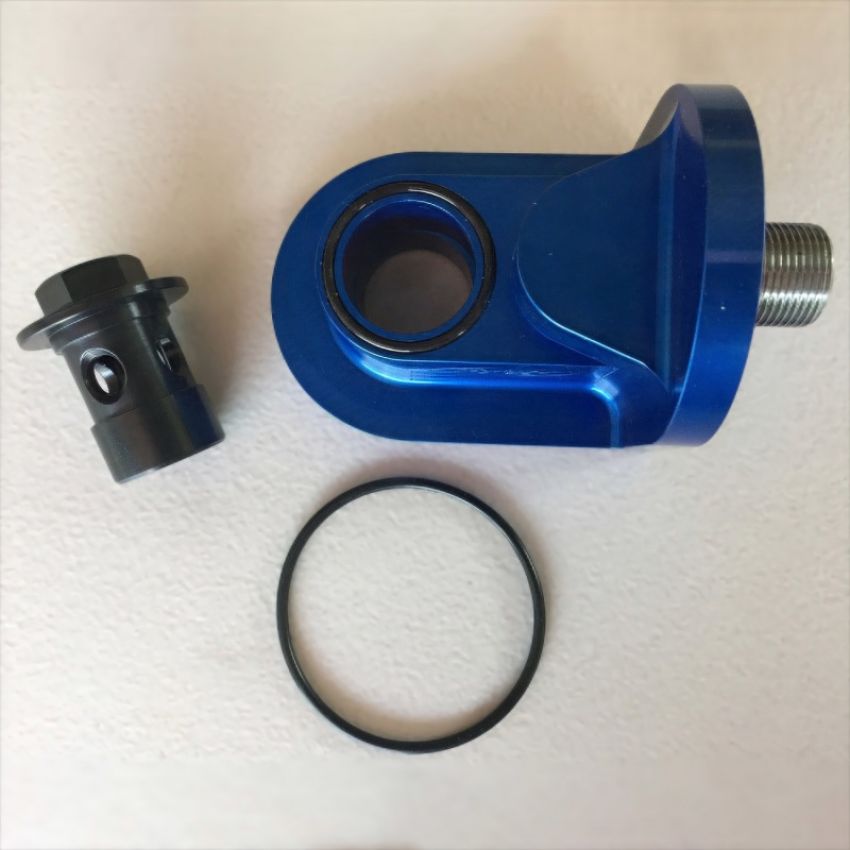 Ford Racing M-6880-B50 Billet 90 Degree Oil Filter Adaptor For Pushrod V8 Engines
