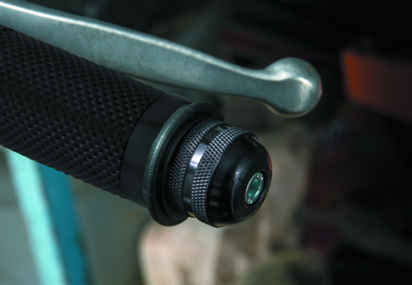 BikeMaster 261316 Anti-Vibration Bar Ends - 1in - Black