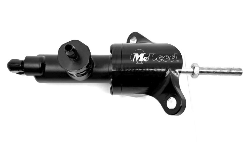 McLeod Master Cylinderer 3/4in Bore For Remote Reservoir w/8 Hole Flange Included