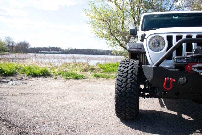 Fishbone Offroad FB23454F 2018+ Jeep Wrangler JL/JLU/2020+ Gladiator JT  Steel Front Fender Flares  - Black