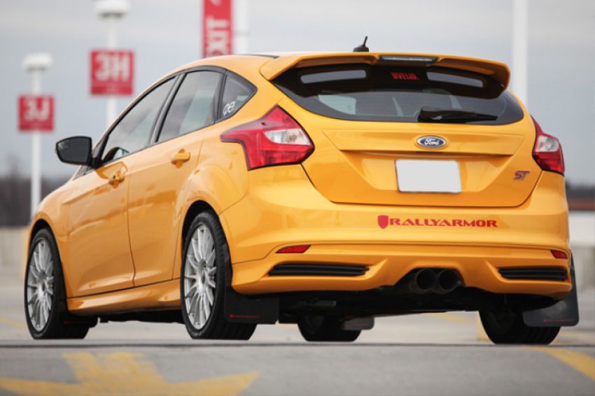 Rally Armor 12-19 Ford Focus / ST 16-19 Ford Focus RS UR Black Mud Flap w/ Tangerine Scream Logo