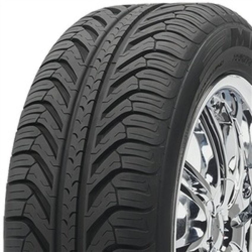 MICHELIN Pilot Sport A/S Plus 285/40R19 All-Season
