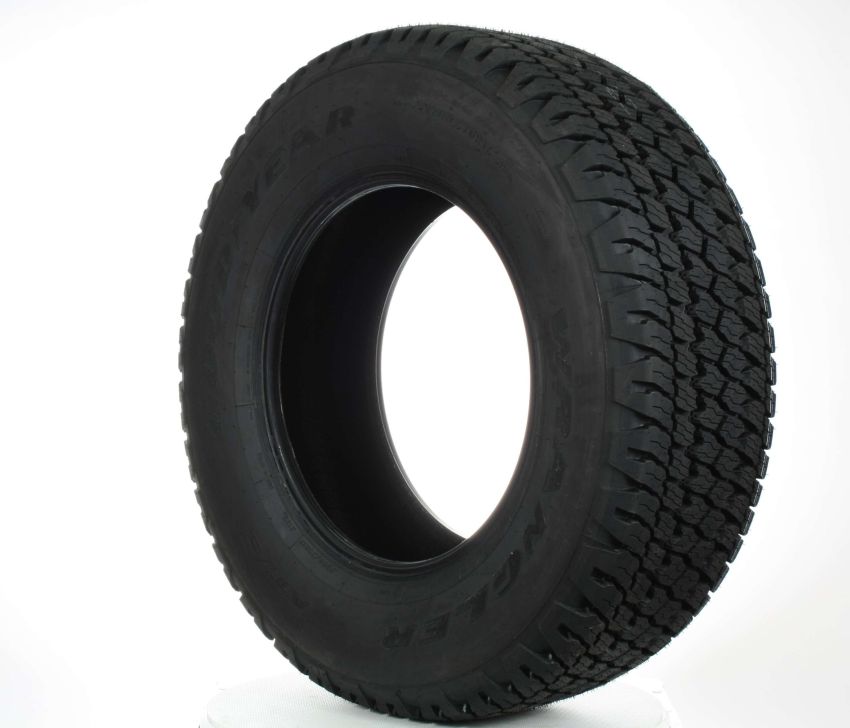 GOODYEAR Wrangler AT/S 275/65R18 All-Season