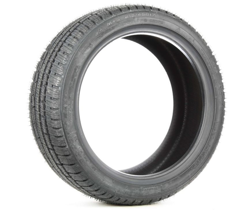 GOODYEAR Ultra Grip Performance 215/45R17
