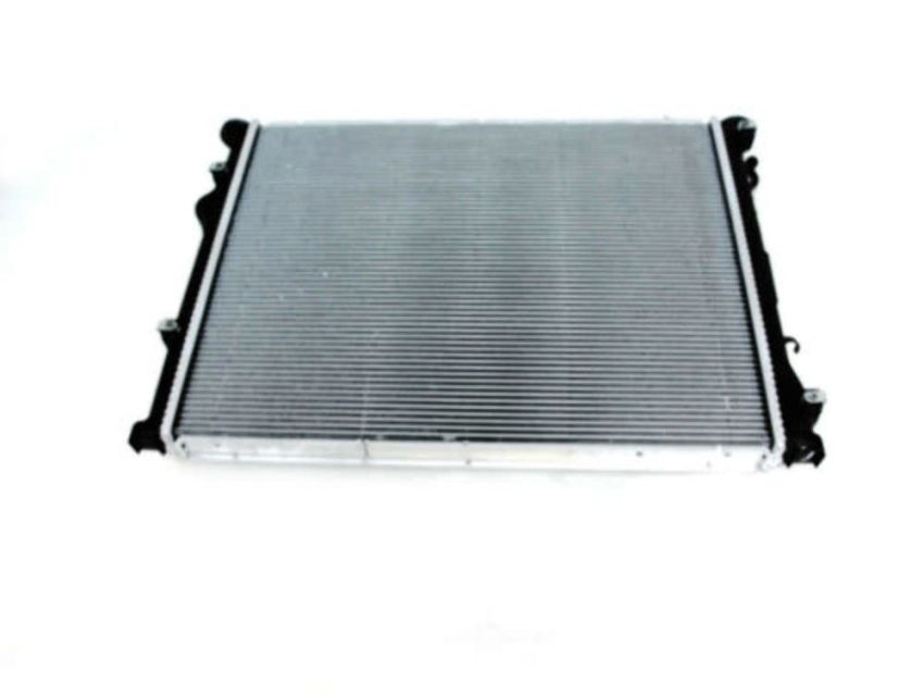 Chrysler Genuine 5170742AA Engine Cooling Radiator