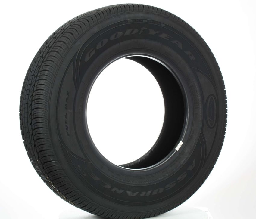 GOODYEAR Assurance CS Fuel Max 245/65R17 All-Season