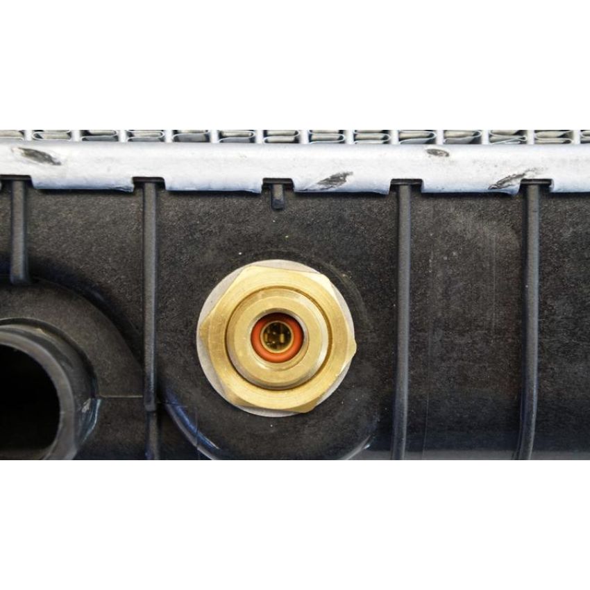 Reach International 41-1043 Radiator