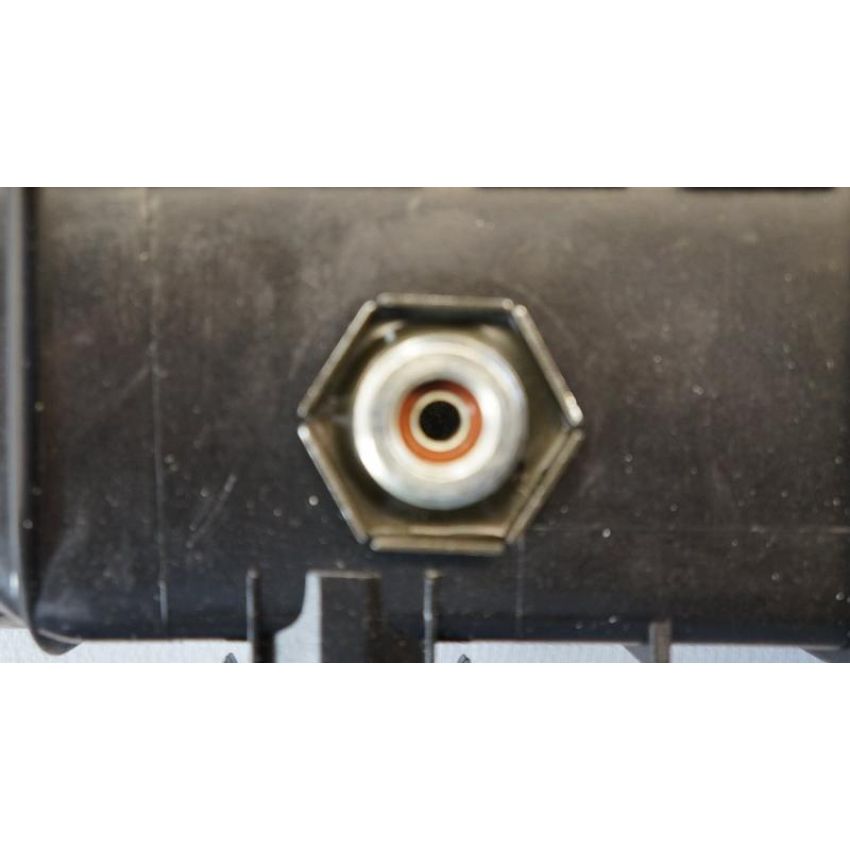 Reach International 41-1051 Radiator