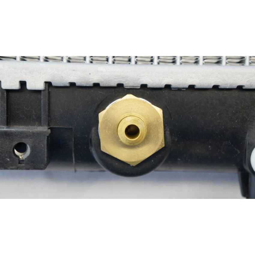 Reach International 41-1117 Radiator