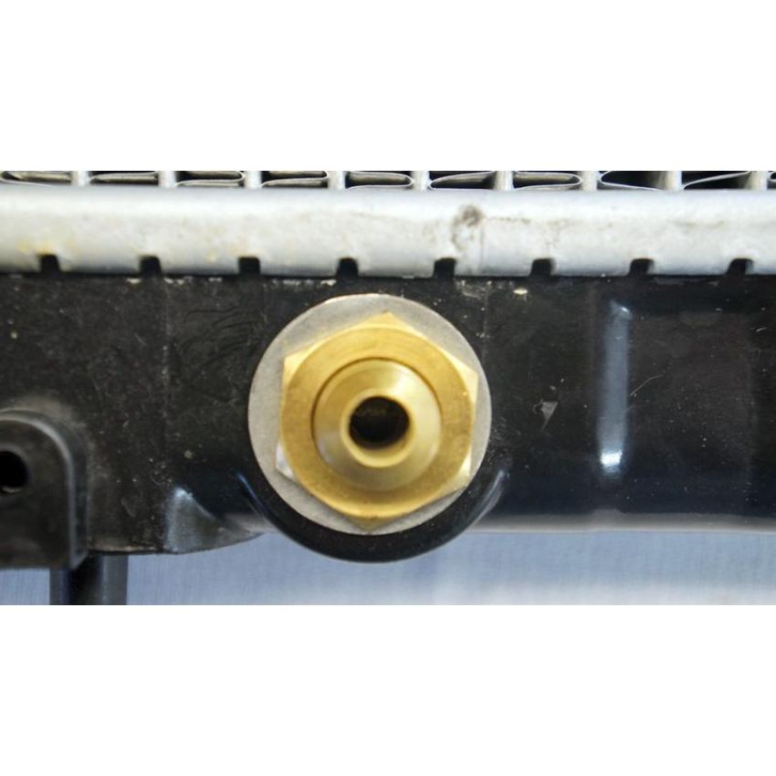 Reach International 41-1242 Radiator