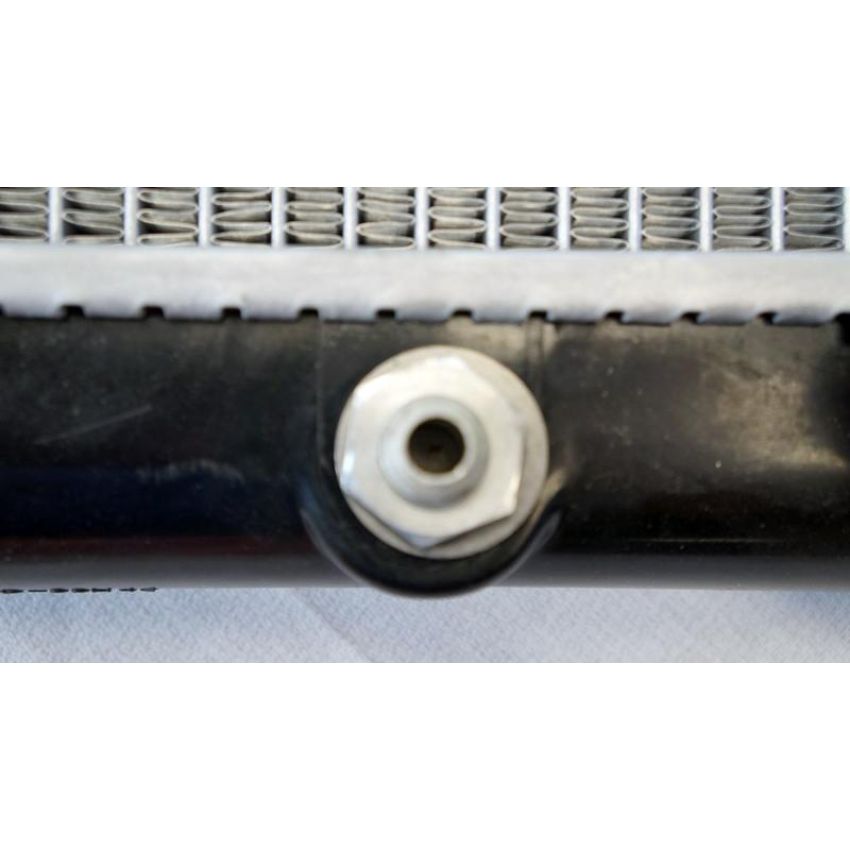 Reach International 41-1278 Radiator