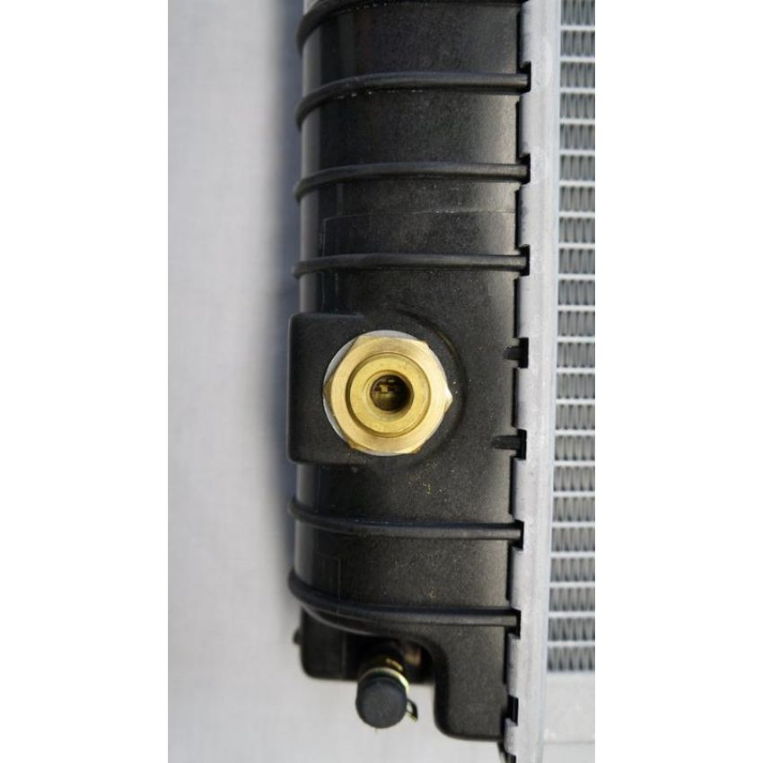 Reach International 41-1279 Radiator