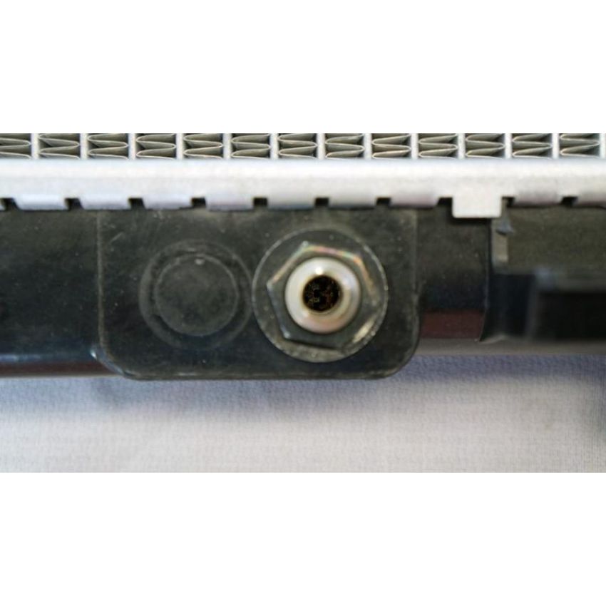 Reach International 41-13005 Radiator