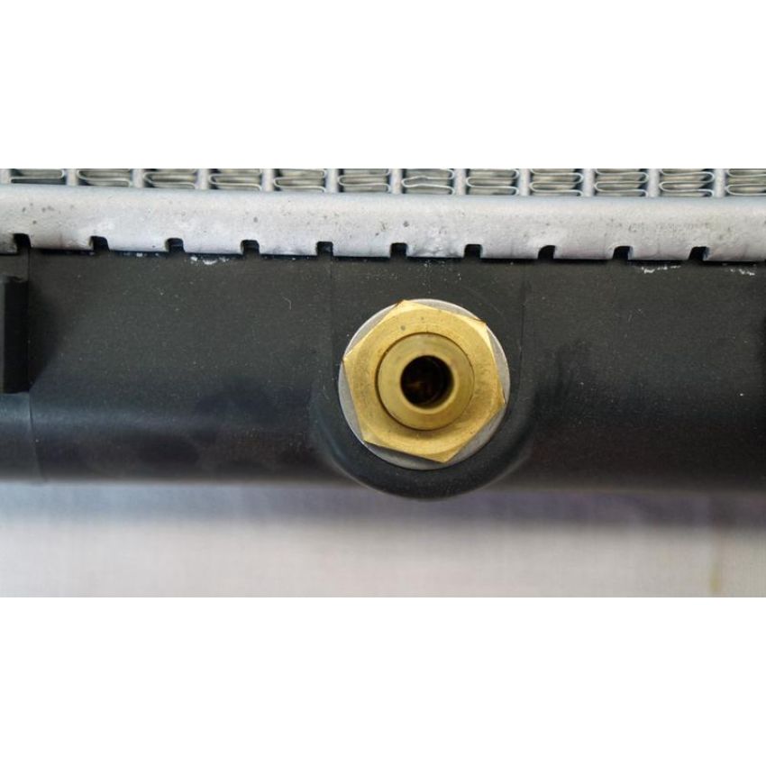 Reach International 41-1303 Radiator