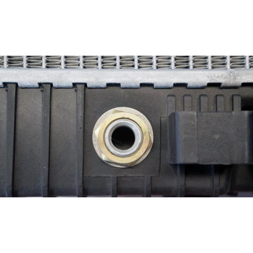 Reach International 41-13044 Radiator