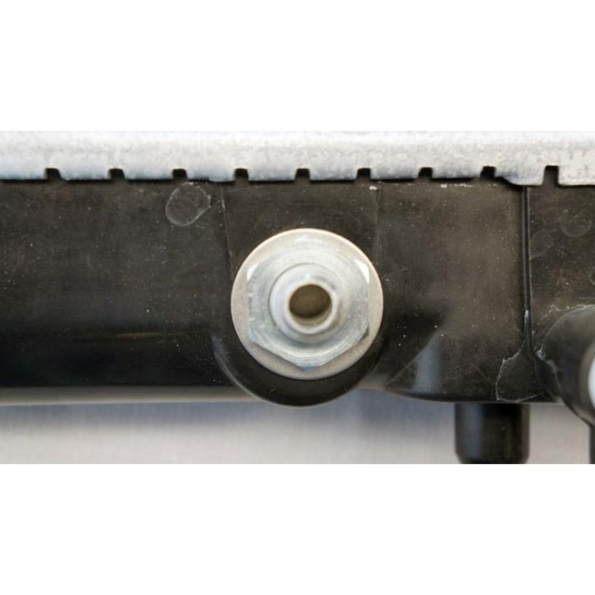 Reach International 41-1304 Radiator
