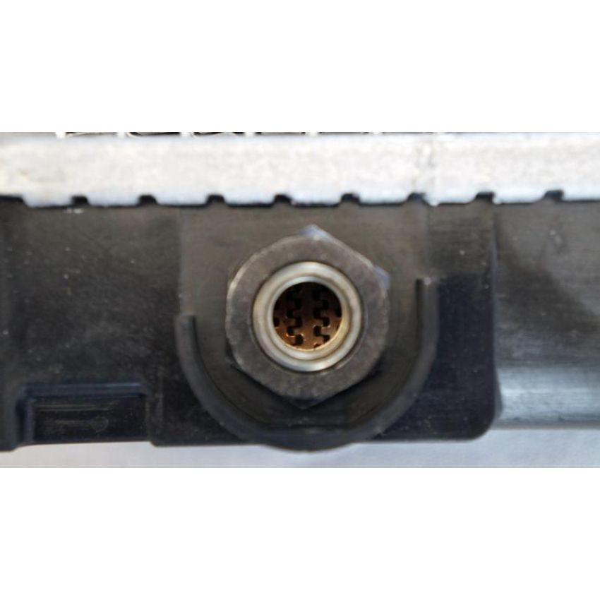 Reach International 41-13055 Radiator