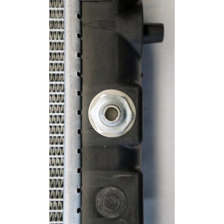 Reach International 41-13082 Radiator