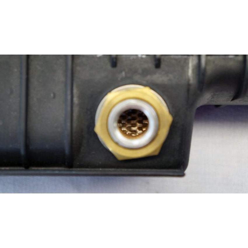 Reach International 41-1315 Radiator