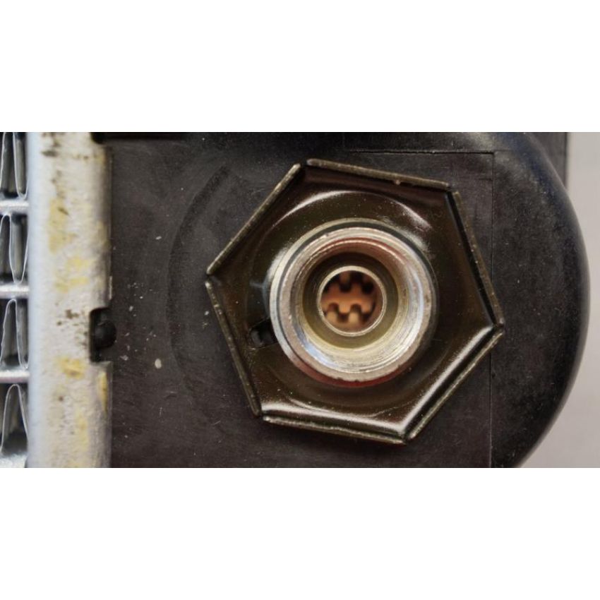 Reach International 41-2279 Radiator