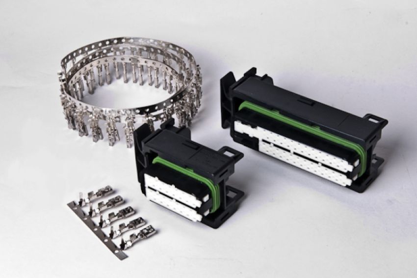 Radium Engineering 17-0010 T4 ECU CONNECTORS AND PINS, 04-05 LOTUS 2ZZ-GE