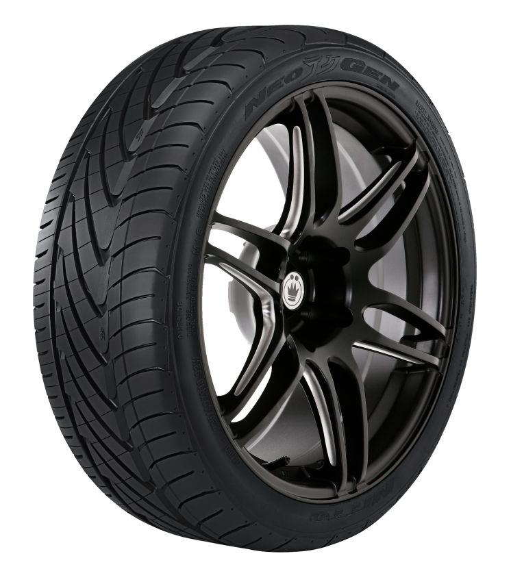 NITTO Neo Gen 215/35R18 All-Season