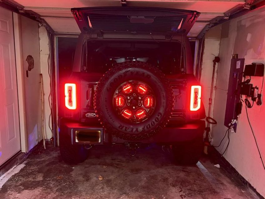 Oracle Lighting 4211-003 ORACLE Lighting LED Illuminated Wheel Ring 3rd Brake Light