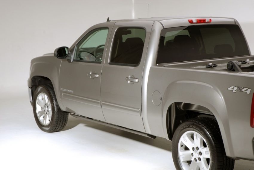 AMP Research 75126-01A 2007-2014 Chevy Silverado 2500/3500 Extended/Crew PowerStep - Black