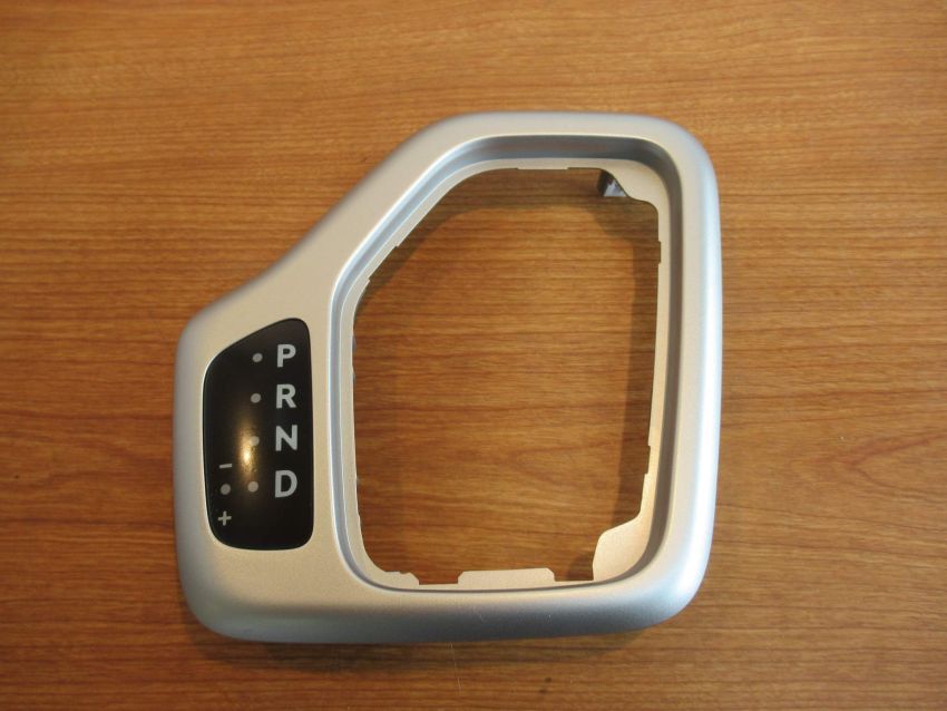 Mopar 5YD27XSAAA BEZEL, Shifter