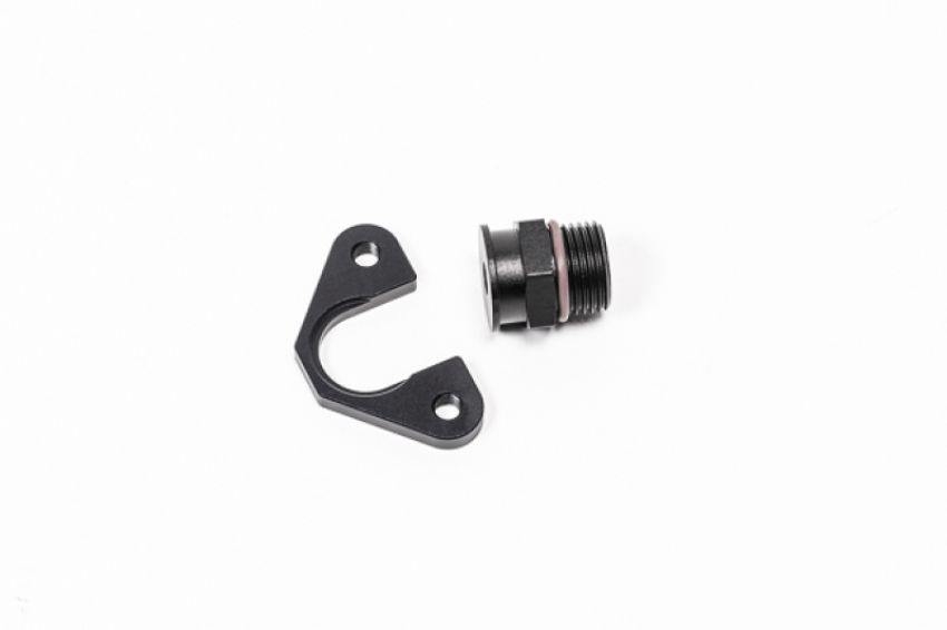 Radium Engineering 20-0595 FPR ADAPTER, 8AN ORB, 7MM BORE, 39MM OFFSET, M6