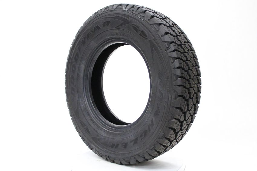 GOODYEAR Wrangler Silentarmor 265/70R17 All-Season
