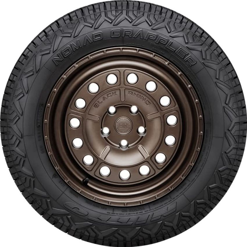 NITTO Nomad Grappler 225/55R17