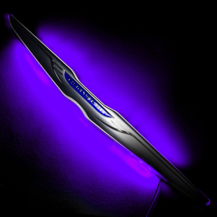 Oracle Lighting 3019-007 UV/Purple Illuminated LED Sleek Wing, Single Intensity