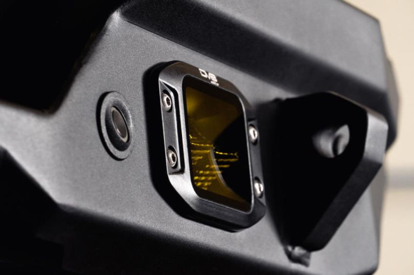 DV8 Offroad BE3FMW40W-A Pod Light