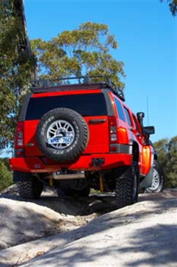 ARB 5668020 Rear Bar Hummer H3 No Flr